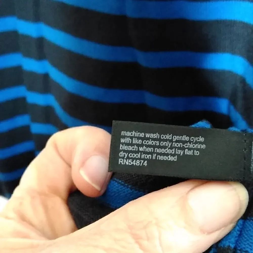 The Limited sweater  - Picture 6 of 6